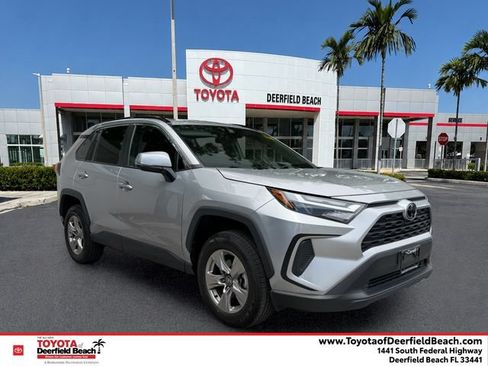 Used 2023 Toyota RAV4 XLE AWD/4WD image 1