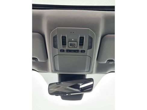 Used 2022 Toyota Highlander XLE image 44