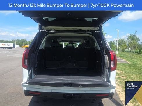 Used 2025 Ford Expedition Active AWD/4WD image 16