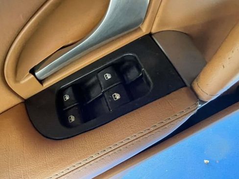 Used 2014 Maserati GranTurismo Sport image 16