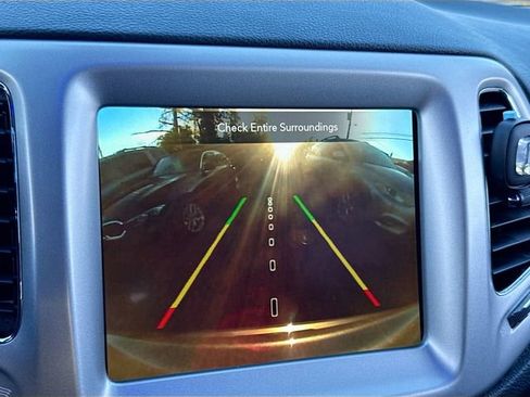 Used 2021 Jeep Compass 80th Special Edition w/ Sun and Sound Group image 16