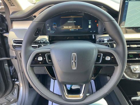 New 2025 Lincoln Corsair FWD w/ Rear Removable Package Tray image 30