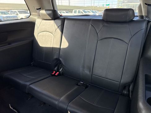 Used 2014 GMC Acadia SLT image 22