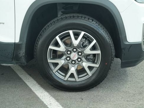 Used 2023 GMC Acadia SLE FWD image 50