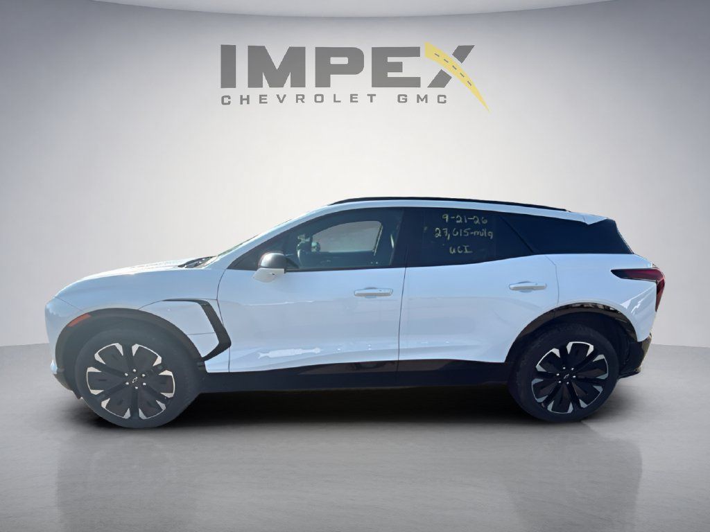 Used 2024 Chevrolet Blazer EV RS AWD/4WD image 2