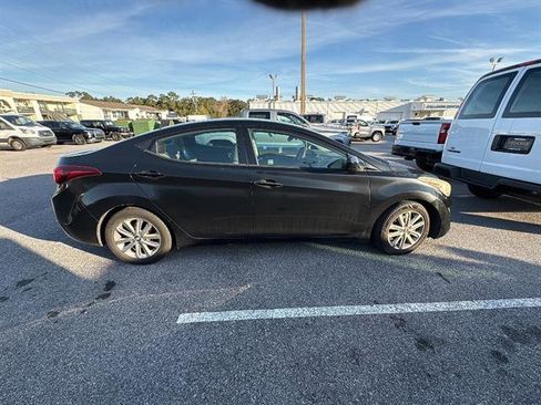 Used 2014 Hyundai Elantra SE w/ Option Group 02 image 8