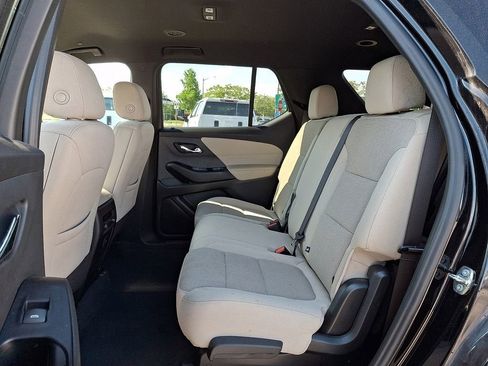 Used 2023 Chevrolet Traverse LS w/ Safety Package AWD/4WD image 10