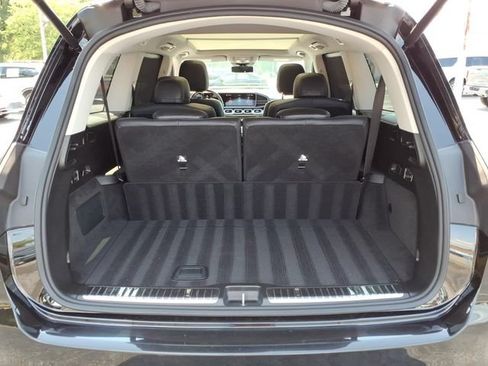 Used 2022 Mercedes-Benz GLS 450 4MATIC image 27