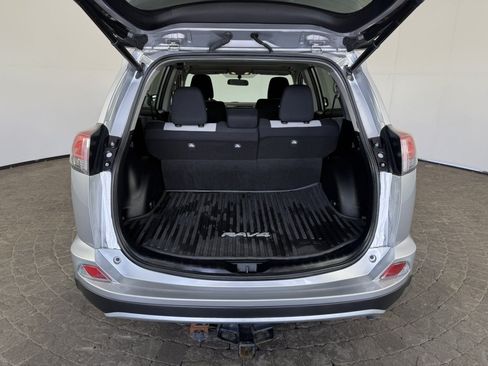 Used 2016 Toyota RAV4 XLE AWD/4WD image 7