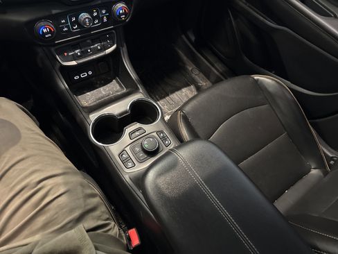 Used 2022 GMC Terrain AT4 w/ Tech Package image 26