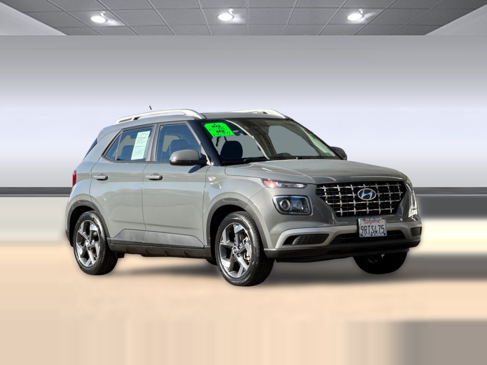 Used 2023 Hyundai Venue SEL FWD image 6
