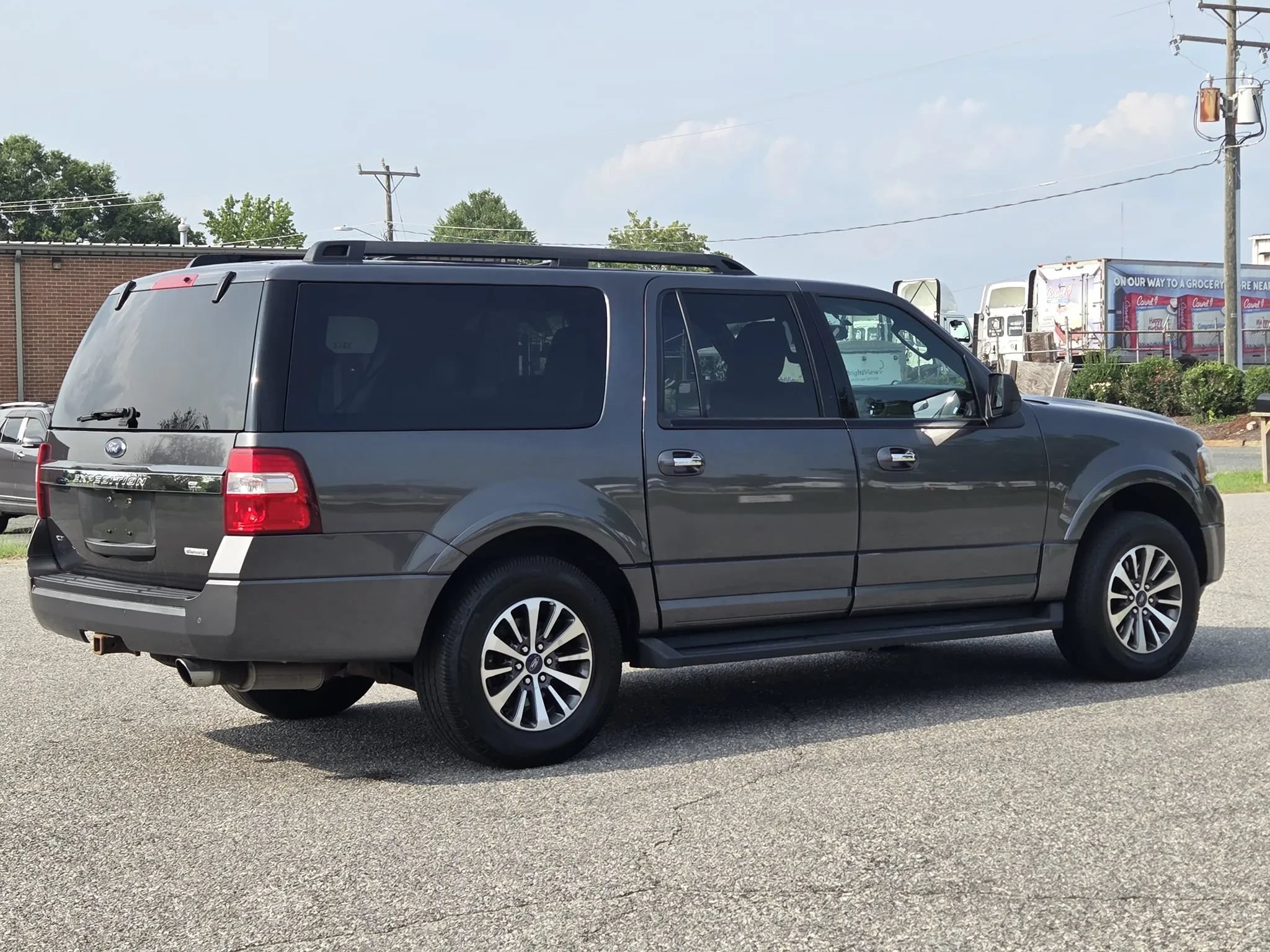 Used 2017 Ford Expedition EL XLT AWD/4WD image 7