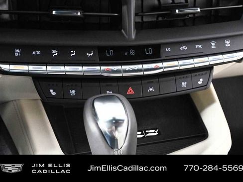 New 2025 Cadillac CT4 Premium Luxury image 17