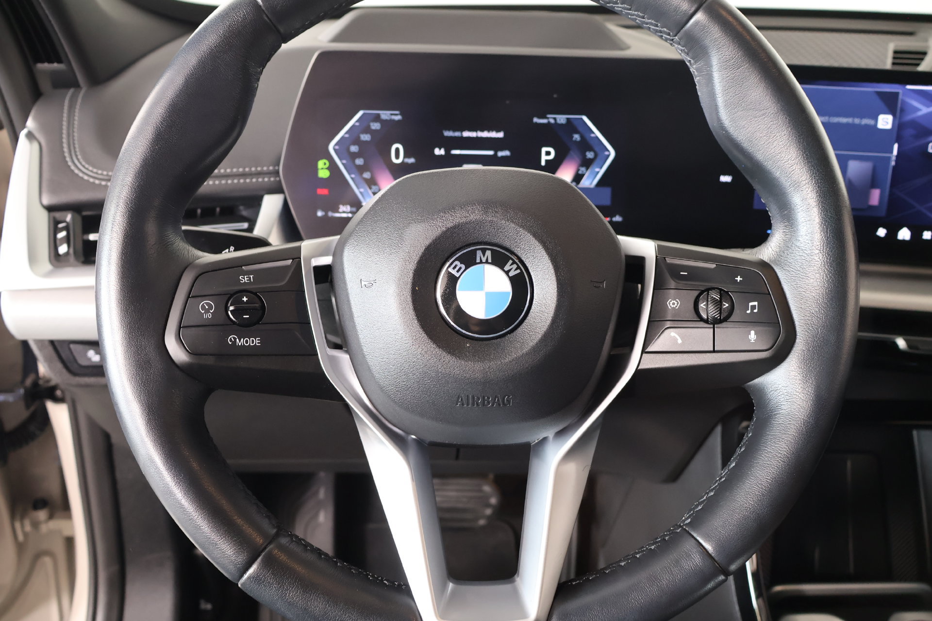 Used 2026 BMW X1 xDrive28i AWD/4WD image 3