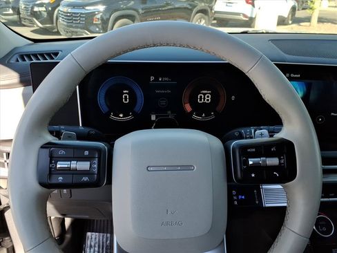 Certified 2024 Hyundai Santa Fe SEL image 17