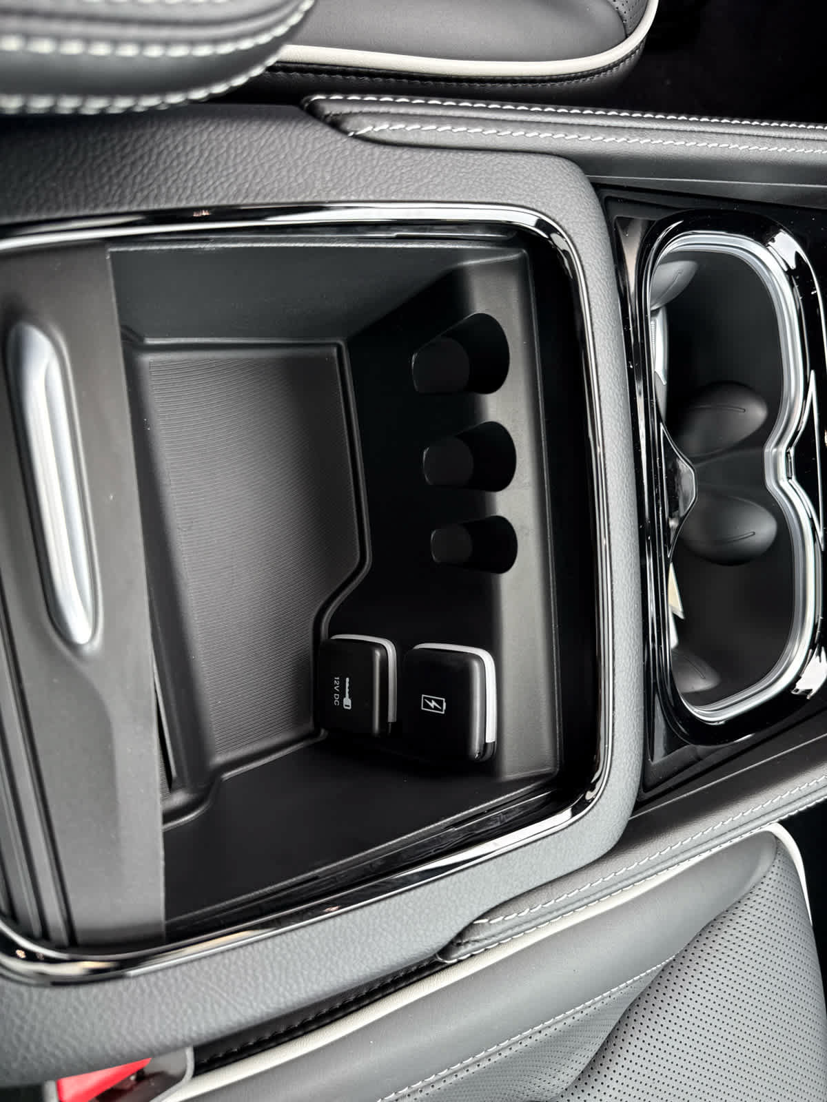 New 2027 Chrysler Pacifica Limited AWD/4WD image 22