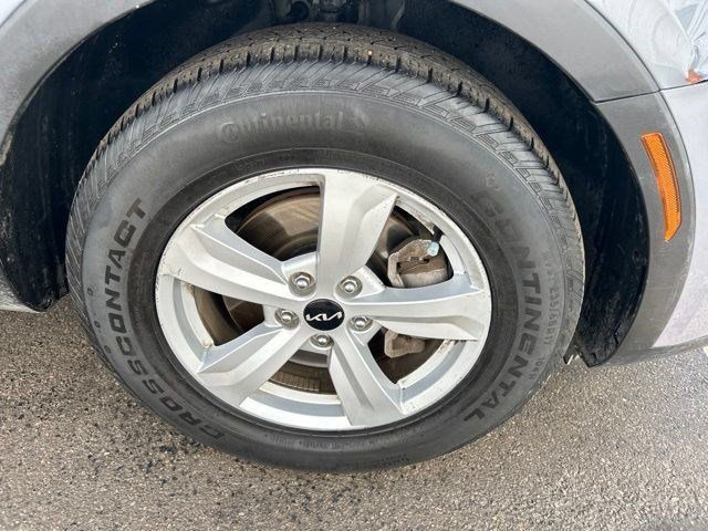 Used 2025 Kia Sorento LX FWD image 57