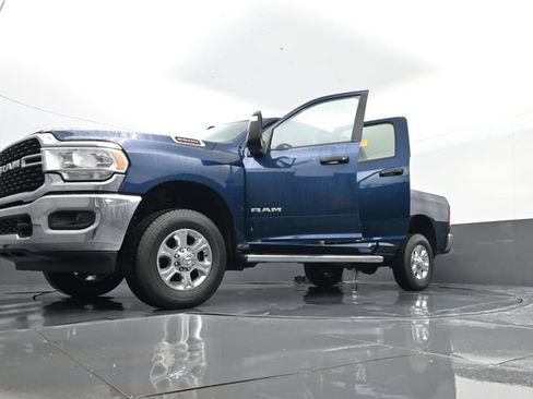 Used 2023 RAM 2500 Big Horn w/ Level 1 Equipment Group AWD/4WD image 31