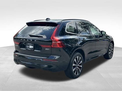 Used 2023 Volvo XC60 B5 Core w/ Climate Package AWD/4WD image 7