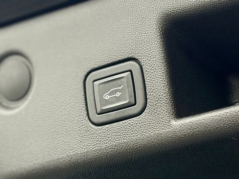 Certified 2024 Chevrolet Equinox LT w/ LPO, Floor Liner Package image 25