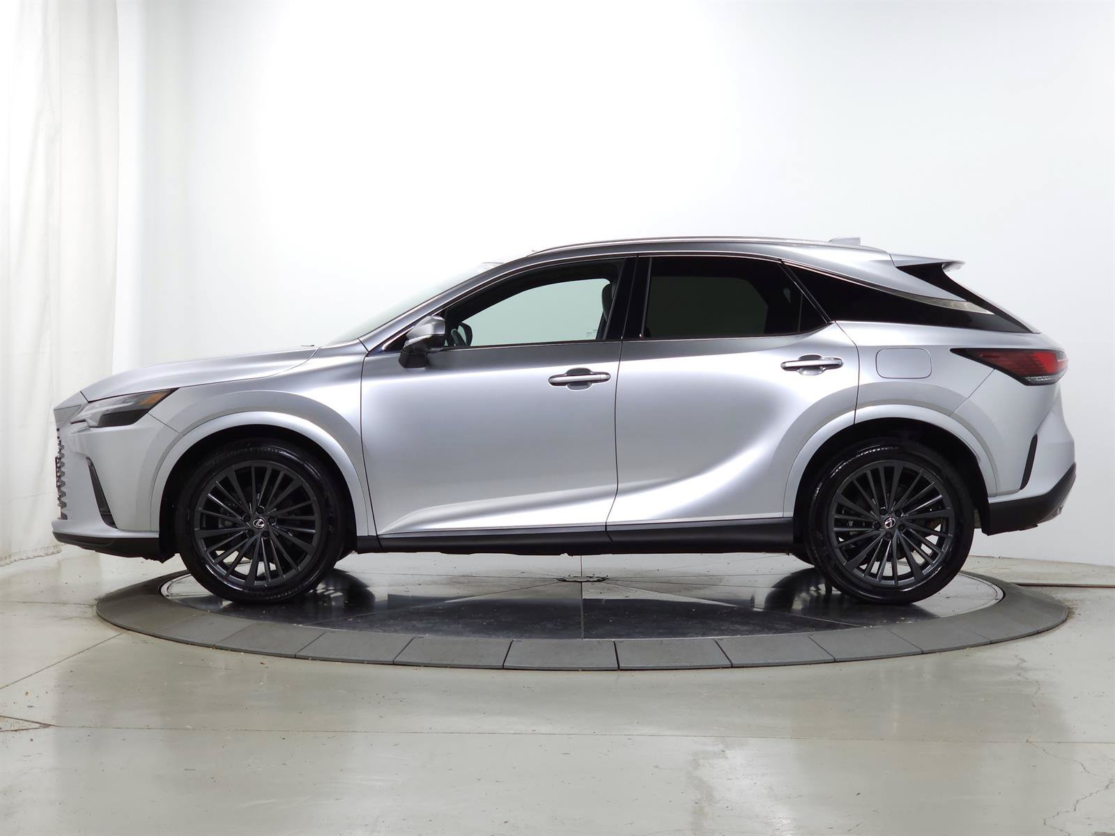 Certified 2025 Lexus RX 350 Premium w/ Convenience Package AWD/4WD image 4