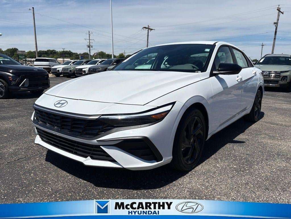 New 2026 Hyundai Elantra SEL FWD image 22