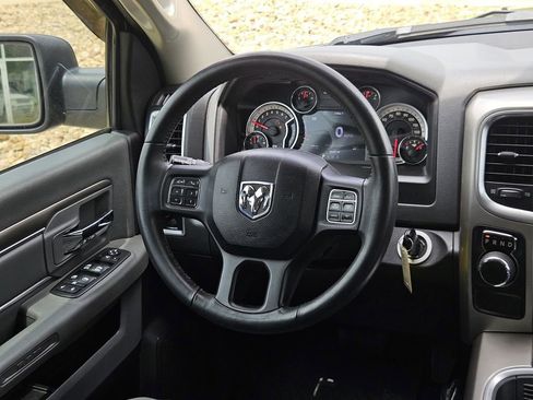 Used 2017 RAM 1500 Lone Star RWD image 17