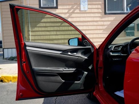 Used 2021 Honda Civic Sport image 18