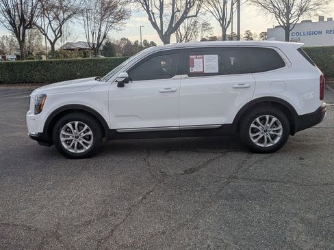 Used 2022 Kia Telluride LX image 6