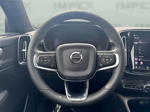 Used 2023 Volvo XC40 Recharge Plus AWD/4WD image 9