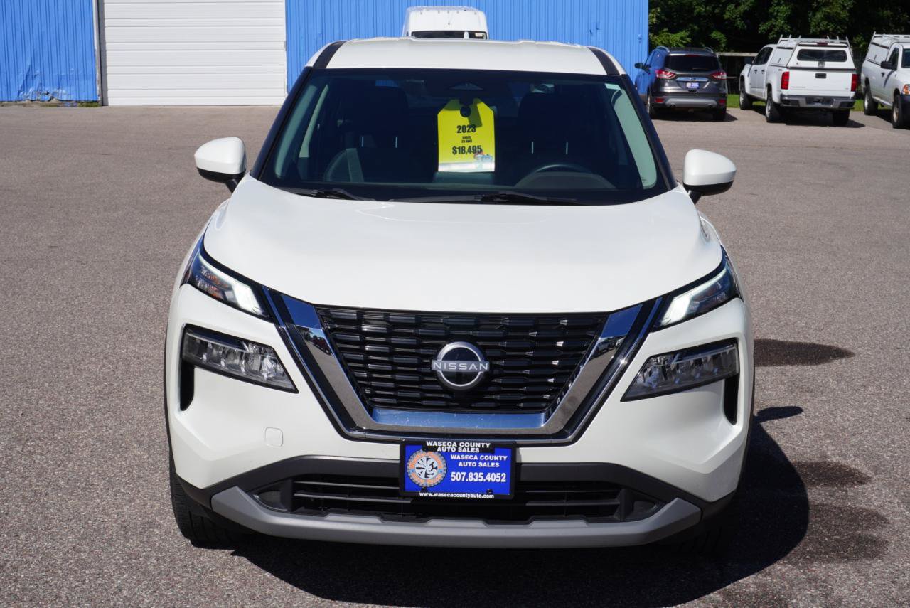 Used 2023 Nissan Rogue SV AWD/4WD image 8