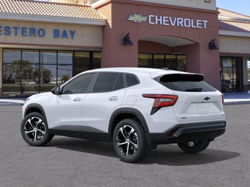 New 2026 Chevrolet Trax RS w/ Driver Confidence Package image 27