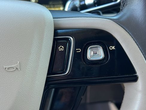 Used 2021 Lincoln Corsair Reserve w/ Equipment Group 201A AWD/4WD image 25