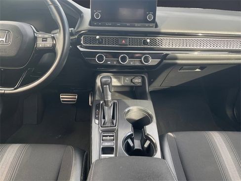 Used 2024 Honda Civic Sport image 11