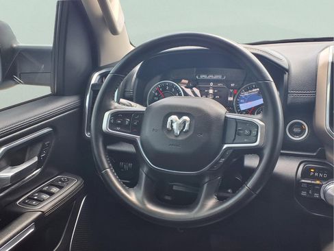 Used 2022 RAM 1500 Laramie AWD/4WD image 11
