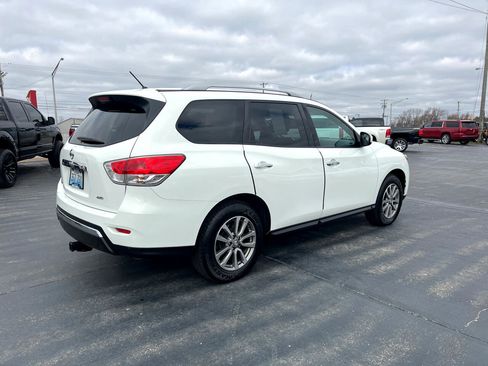 Used 2015 Nissan Pathfinder S image 3