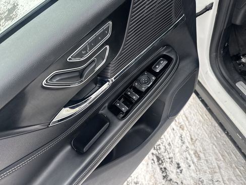 Used 2022 Lincoln Corsair AWD w/ Equipment Group 101A image 16