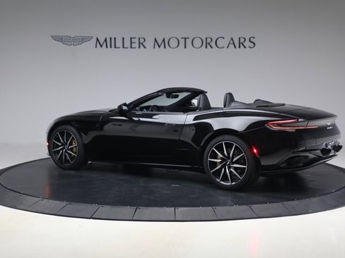 Used 2020 Aston Martin DB11 Volante image 4