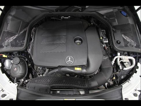 Used 2021 Mercedes-Benz C 300 4MATIC Sedan image 23