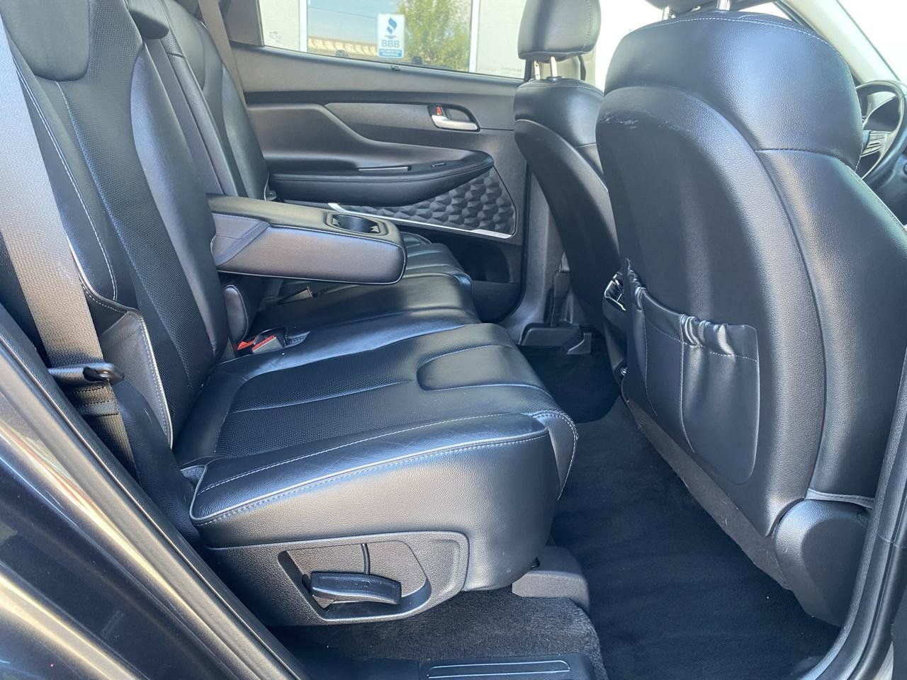 Used 2022 Hyundai Santa Fe SEL w/ Convenience + Premium Package FWD image 10