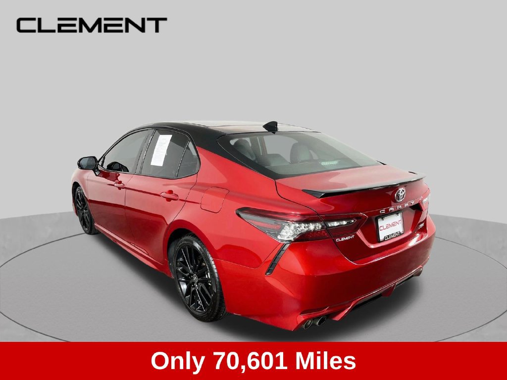 Used 2023 Toyota Camry XSE FWD image 8