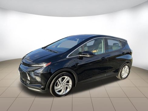 Used 2023 Chevrolet Bolt LT w/ Driver Confidence Package image 3
