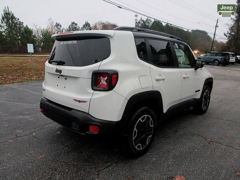 Used 2015 Jeep Renegade Trailhawk w/ Premium Leather Group image 7
