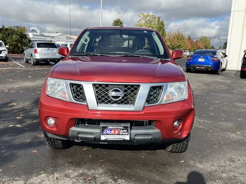 Used 2019 Nissan Frontier PRO-4X image 8