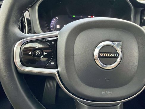 Used 2024 Volvo XC60 B5 Plus w/ Protection Package Premier AWD/4WD image 28