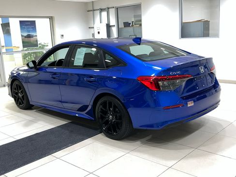 Used 2024 Honda Civic Sport image 9