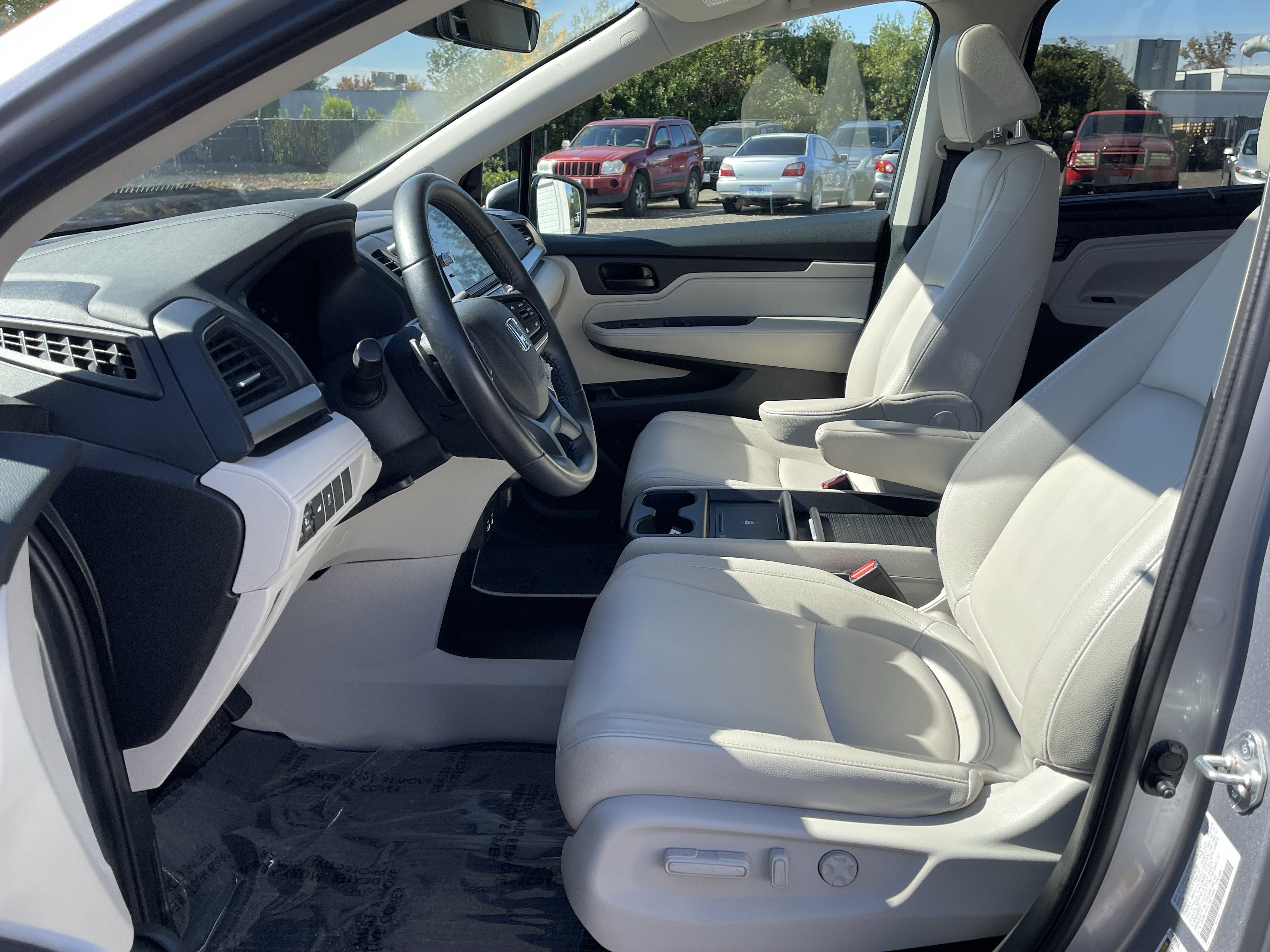 Used 2025 Honda Odyssey EX-L image 11