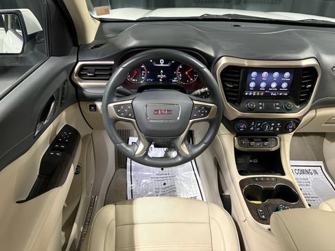 Used 2023 GMC Acadia Denali AWD/4WD image 9