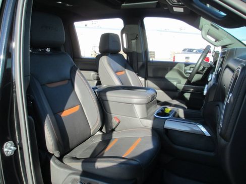 Used 2022 GMC Sierra 2500 AT4 w/ AT4 Preferred Package image 23