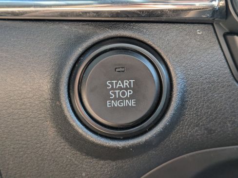 Used 2023 MAZDA MAZDA3 s image 31